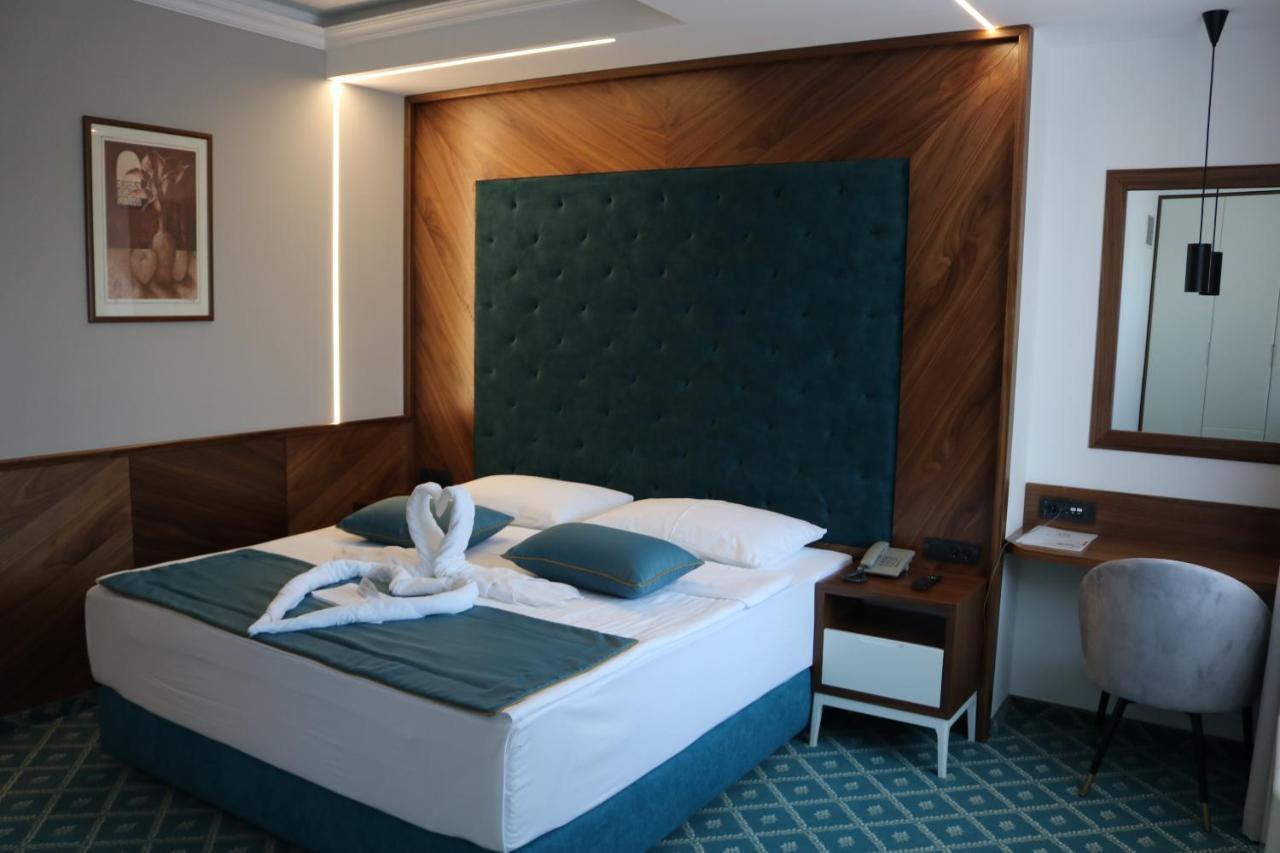 Hotel Jelena 3*